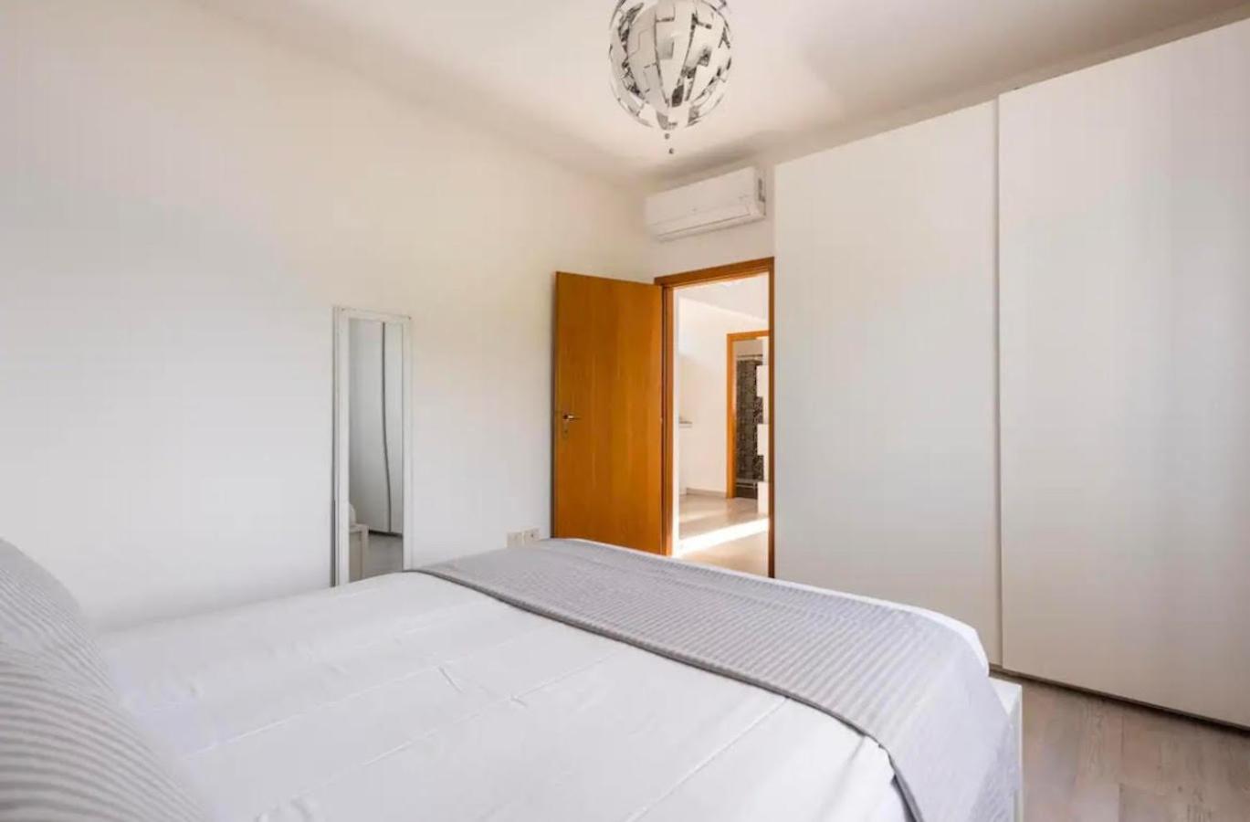 Assenza Lake Front Sweet Apartment Бренцоне-суль-Гарда Екстер'єр фото
